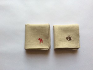 リネン刺繡ハンカチ